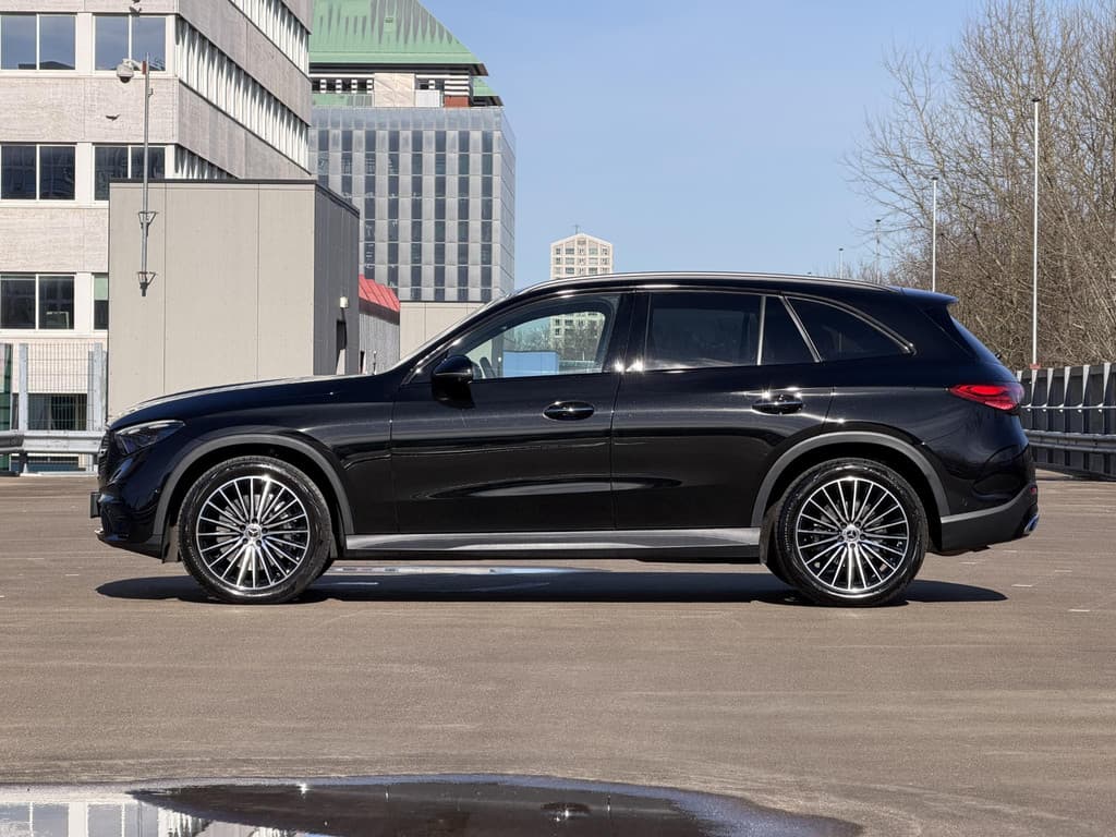 Mercedes-Benz GLC 200 4MATIC AMG Line Pano 360º HeadUp Laser MB Garantie