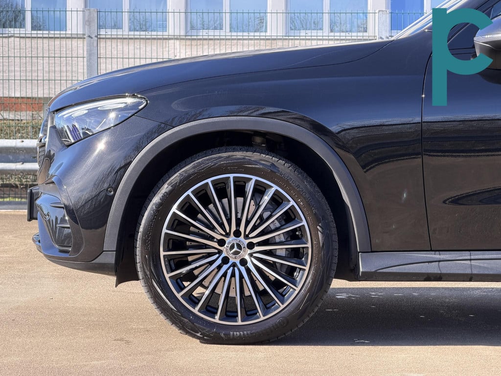 Mercedes-Benz GLC 200 4MATIC AMG Line Pano 360º HeadUp Laser MB Garantie