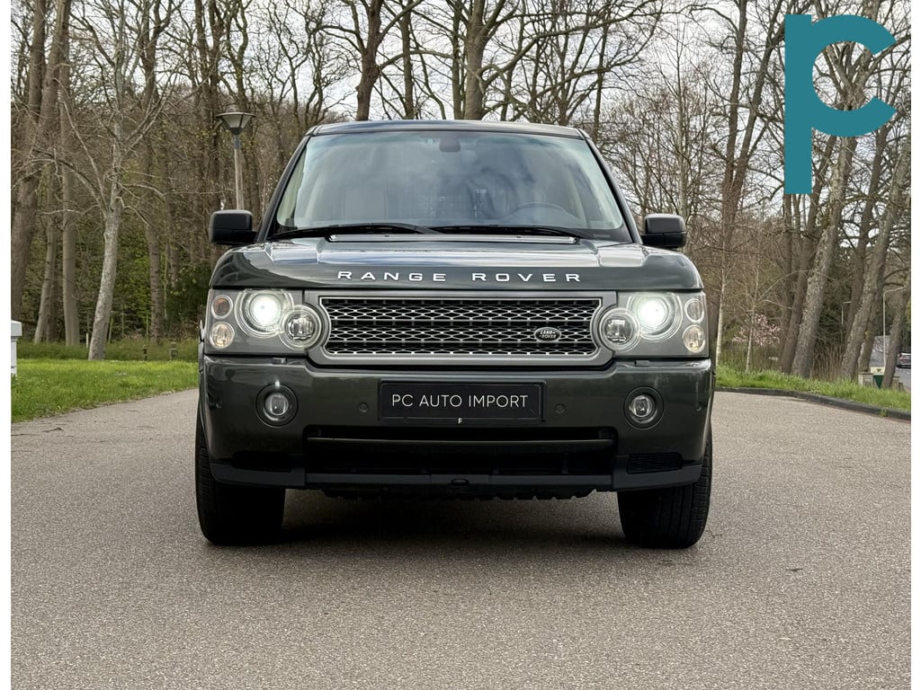 Land Rover Range Rover 4.4 V8 Vogue Facelift Green over Sand Classic V8 306ps petrol
